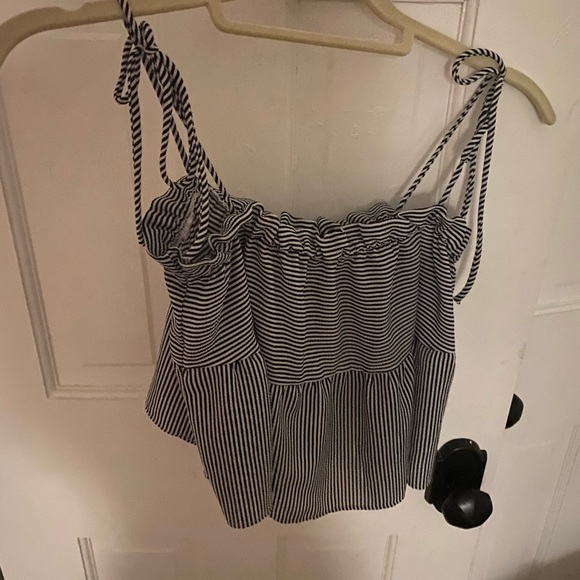 pacsun tank top with tie straps - Picture 2 of 3
